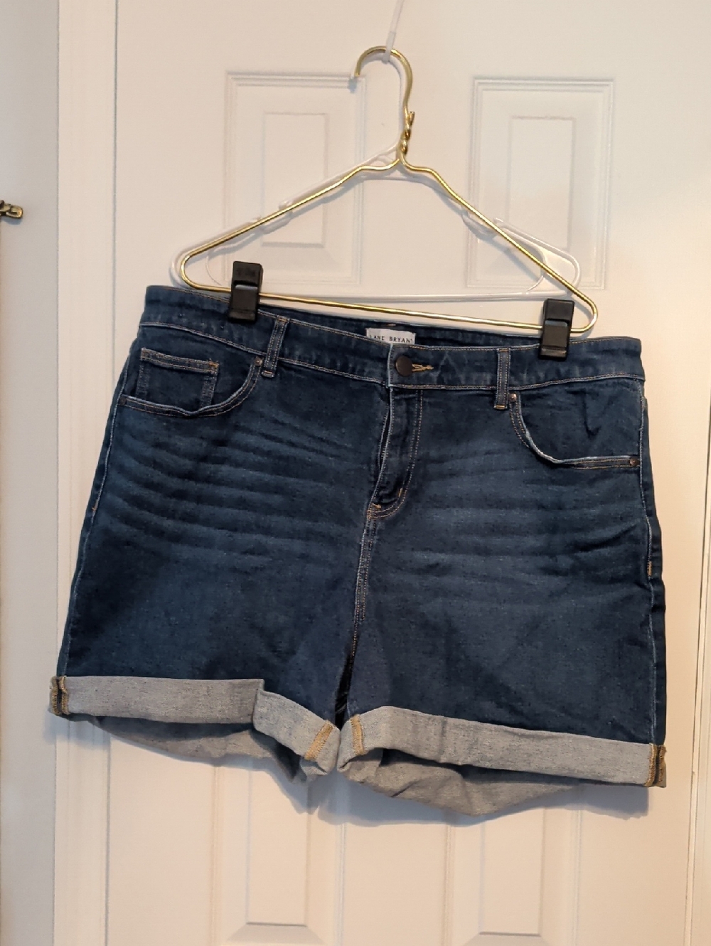 Lane Bryant Dark Blue Cuffed Denim Shorts Sz 18